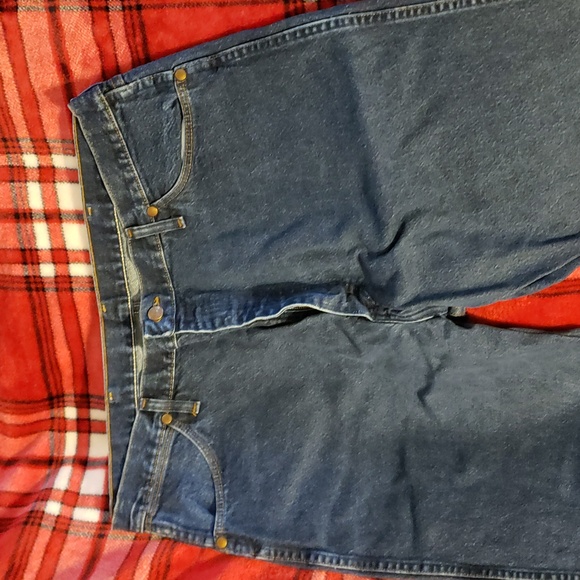 ITEM # 8 | 40 X 36 | Wrangler Dark Blue Denim Jeans with Tan Accents - Picture 1 of 4